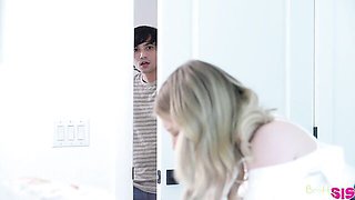 Flexible doll with nice big boobs Melody Marks jumps on a big dick
