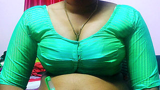 Desi Mohini Aunty Hot Sex with Plumber
