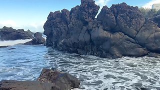No Panties Girl Pee on Public Beach