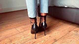 Adeline Murphy does urethral insertion & socks footjob