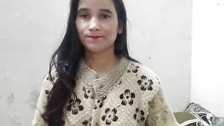 Step sister ko nanga kar ke hotel me jabar dasti pela