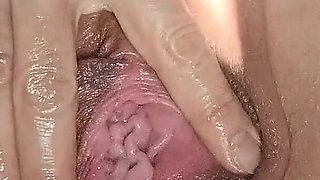 Squirting on the Window in Broad Daylight and View of the Neighbors Who Enjoyed My Orgasm