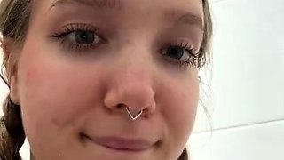 Bambi_Lu masturbating in public toilet