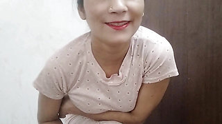 Step sister ka big boobs daba kar chod diya