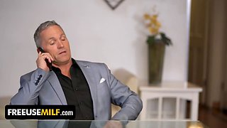 Freeuse cougar - hot assistant Jasmine Jae attends to all lustful needs of her bosses