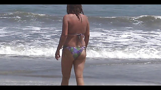 I Come Back From the Beach Very Excited and I Masturbate in Front of the Hotel Owner, Great Cumshot in My Pussy