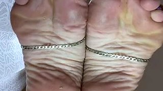 Lezlyan aka la_little_dancer_feet OnlyFans - A little,