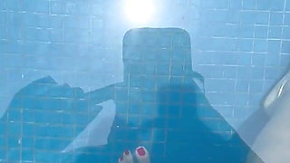 I Want a Foot Massage at the Pool