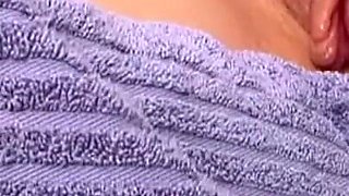 Nicole Dupapillon UK's Longest Labia a Creamy Squirt