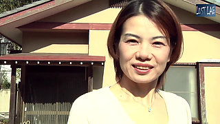 Outdoor Desire: a Married Woman’s Secret Craving Unleashed - 01