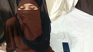 Hot horny Muslim sister got fucked by her step brother after lifting her hijab in bed