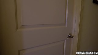 Blondie mother I´d like to fuck had an appetite for 18 years old dick
