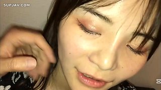 Uncensored The beautiful squirting wife has a good figure! Creampie! !