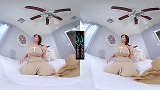 Catalina Cruz - Naughty News 5k Vr