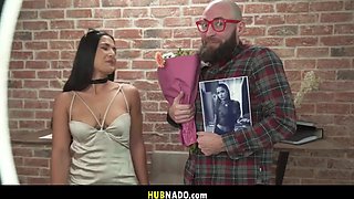 Celeb Hook-up Chick - Nuria Millan, Jonny Oblong - Lina Paige