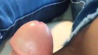 Nach Dem Job Noch Ein Nylon Footjob in Jeans