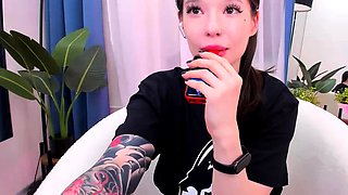 Webcam Asian chick anal masturbation tease