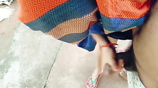 Big Boobs Bhabhi Taking Spam on Her Big Boobs Milk