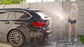 Big-Titted bikini gf wants penis after soapy car wash