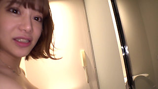 Part 2 [Serious love is a must!!] Super cute beautiful butt con caf&eacute; clerk] 100 points of erotic cuteness with a sense of distance and cute gestures that captivate men! ! Completely REC the whole story of being as much as I want by Nozomi-chan, who likes