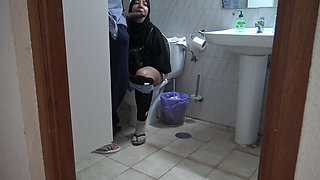 Muslim Woman Caught I Take Out My Big Black Cock for My Turkish Colleague.
