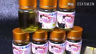 Pussy close up by slutty teen on cam