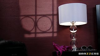 Perks Of The Penthouse Suite With Ryan Keely, Nicole Graves - Brazzers