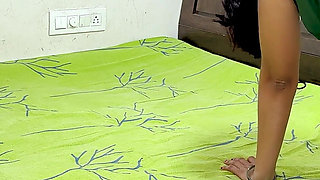 Komal's Young Boy Saw His Mother's Sexy Dress and Penetrated Her Ass