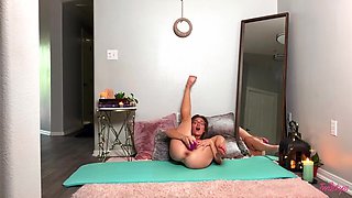 Katie Kush's Exciting Stretch in a Sensual Practice