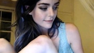 Beauty small tit amateur teen masturbating her shaved pussy