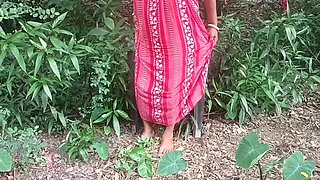 Amazing Sexy Outdoor Romantic Hot Pee Nomita Bhabhi