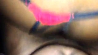 Gros Cul Blackette : Fessier rebondi en string