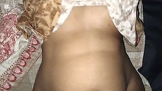 Pakistani Hira Butt Comes Home to Get Fucked