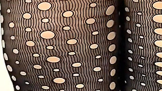PAWG MILF in Tights Shaking Her Juicy Ass. She Warms up to Squirt