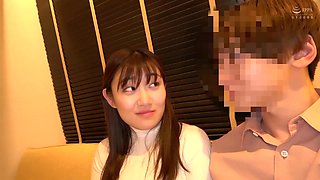 Internet Hook-up: a Big-tit Wife, Shaved Pussy Rubbing Close-up 2