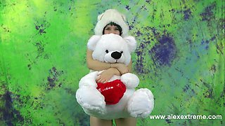 Proxy Page a White Bear Have a Fun with Her Anal Hole & Glass Bottle