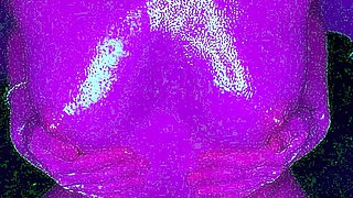 Urine fetish babe masturbates in her pee