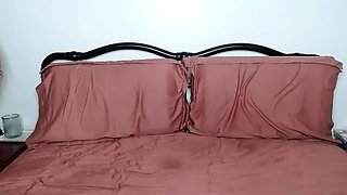 Hot amateur webcam teen masturbates for their fans