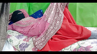 Hot Parosan Muslim Bhabhi Used to Play with My Indian Fat Cock