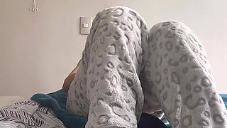 I Blow My Wife's Slave with a Foot Massage That Brings Me to Orgasm