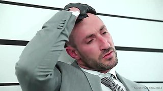 Caleb Roca - MENatPLAY