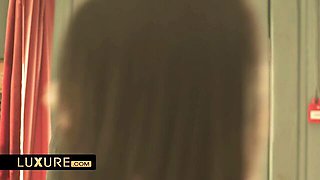 Squeaky Carollina Cherry at small tits trailer