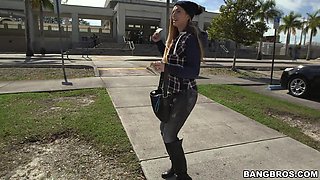 Big Butt White Chick Ride The Bus