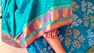 Chennai college teacher Deep lip kiss in bed