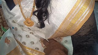 Married Women Office Romance with Malayala Saree