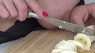 Big Hanging Tits Cook Breakfast