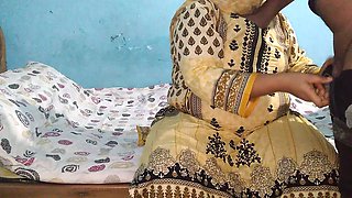Neighbor Boy Pakistani Desi Hot Aunty Ki Chudai - Aria Mia (hindi Coda Cudi)