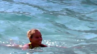 Tasty amateur blonde babe masturbating on web cam