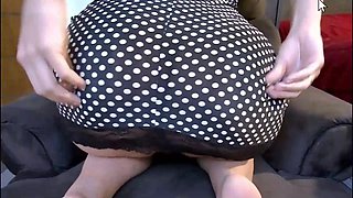 30 Min-huge Ass, Inserting Objects on Hole, Shaking, Blinking, Gaping, Dilating, Masturbating, Fingering, Offering