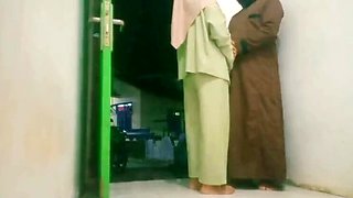 Hot Village Widow Blows Neighbor While Husband is Away - Amateur Homemade Hijab Sex